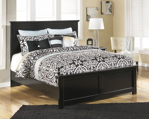 Signature Design Maribel Black Panel Bed-QN